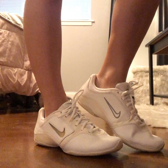 Nike Athletic Cheer Shoes - Picture 5 of 7